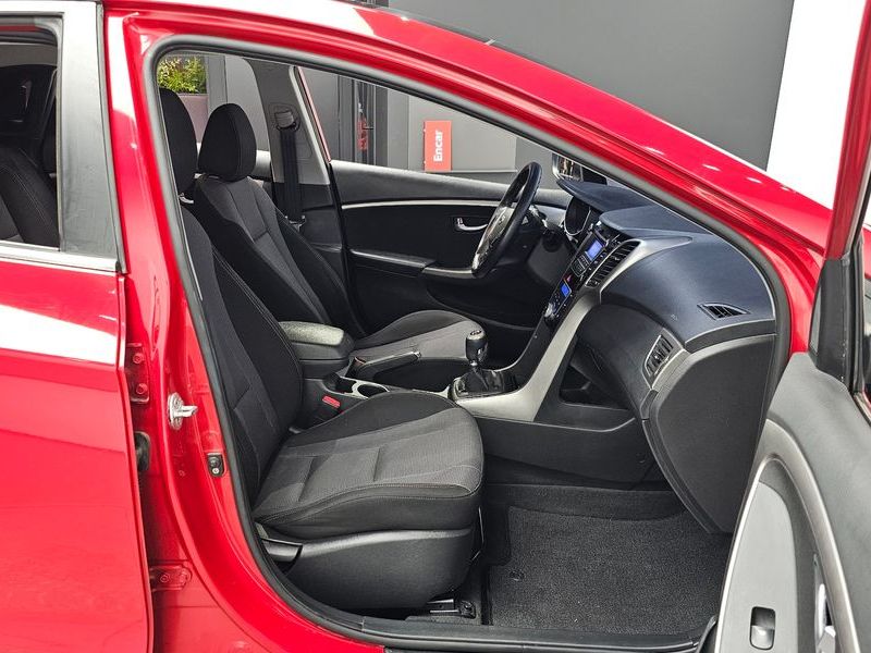 2012 Hyundai i30 Diesel 1.6 VGT Unique photo 11