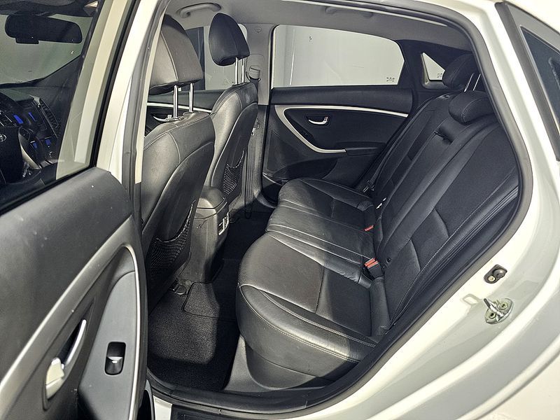 2012 Hyundai i30 Diesel 1.6 VGT Extreme photo 8