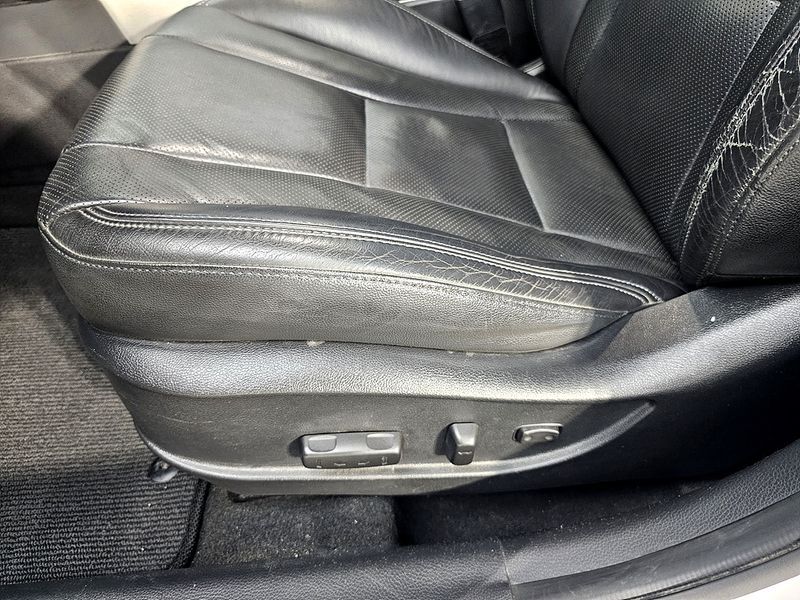 2012 Hyundai i30 Diesel 1.6 VGT Extreme photo 13