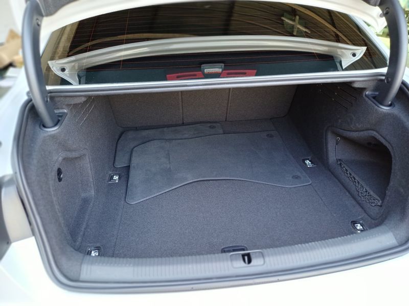 2019 Audi A4 40 TFSI photo 16