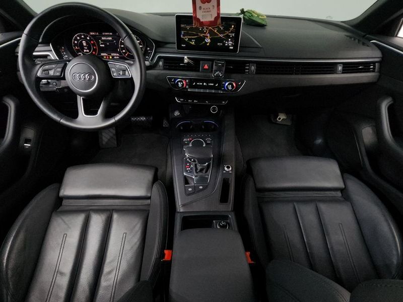 2019 Audi A4 40 TFSI Premium photo 7