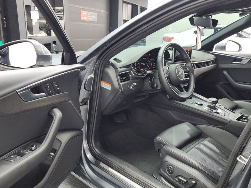 2019 Audi A4 40 TFSI Premium photo 10