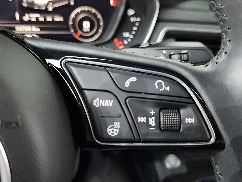 2019 Audi A4 40 TFSI Premium photo 16