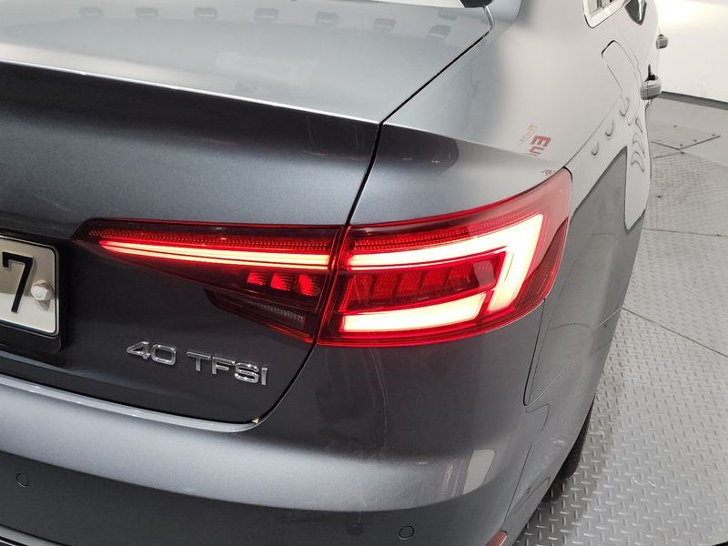 2019 Audi A4 40 TFSI Premium photo 23