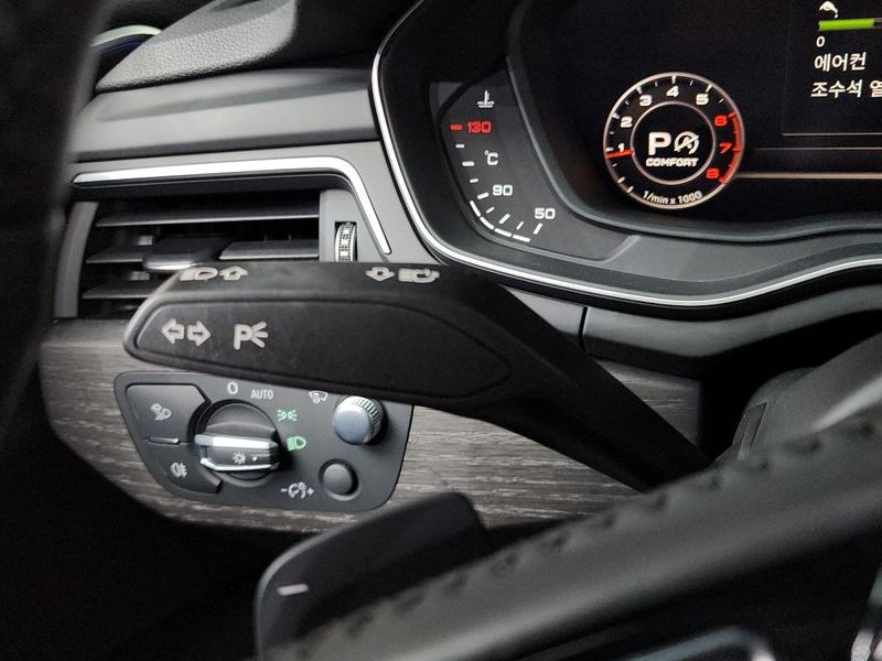 2019 Audi A4 40 TFSI Premium photo 30