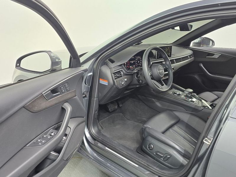 2019 Audi A4 40 TFSI Premium photo 10
