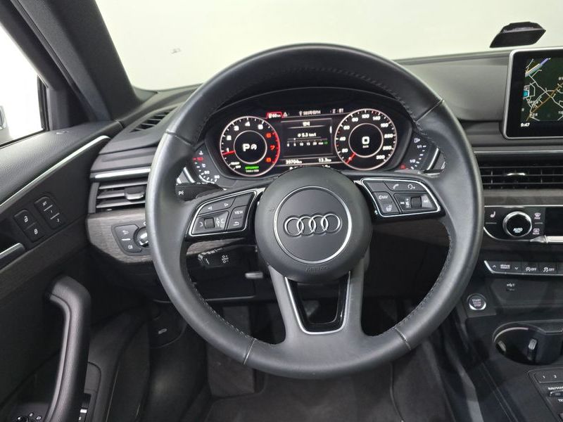 2019 Audi A4 40 TFSI Premium photo 12