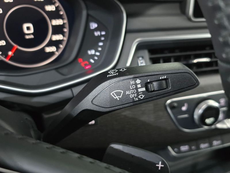2019 Audi A4 40 TFSI Premium photo 29