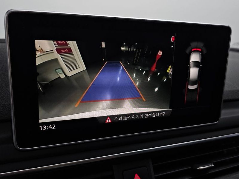 2019 Audi A4 40 TFSI Premium photo 15