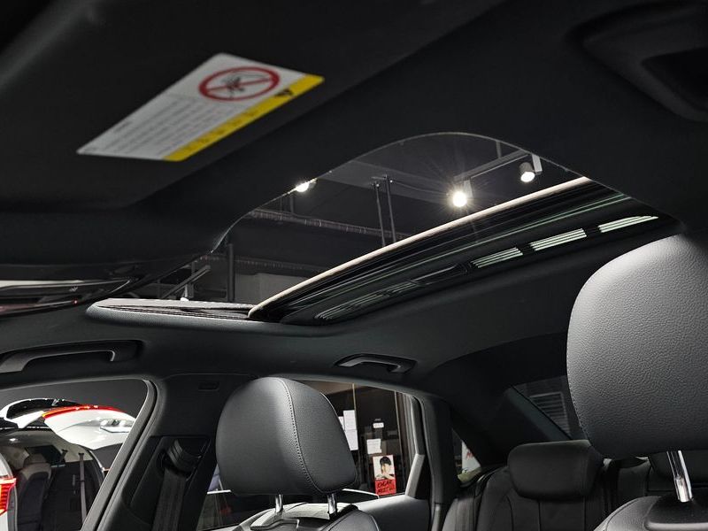 2019 Audi A4 40 TFSI Premium photo 17