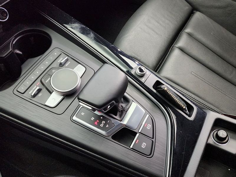 2019 Audi A5 45 TFSI Quattro Premium Sportback photo 9