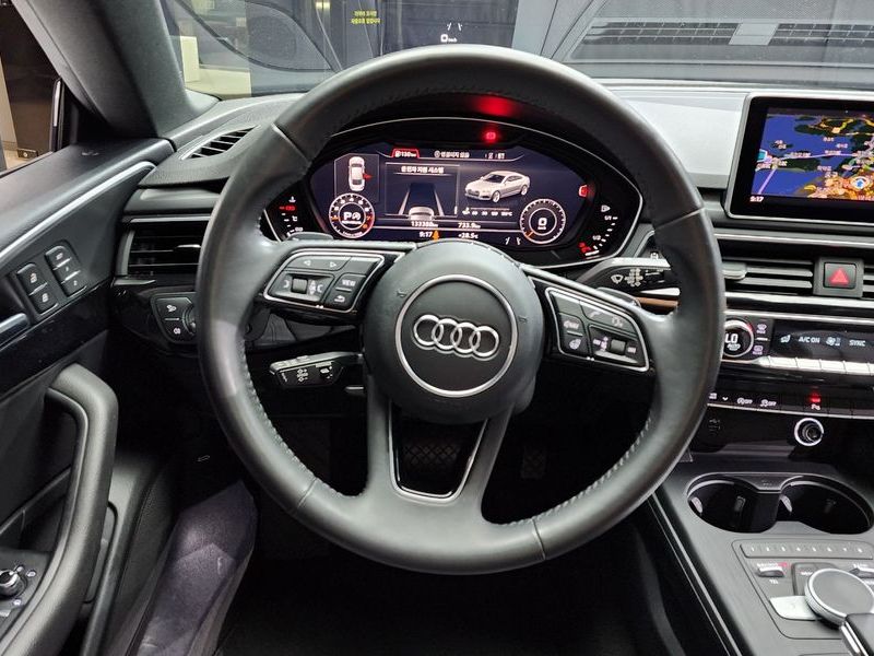 2019 Audi A5 45 TFSI Quattro Premium Sportback photo 13