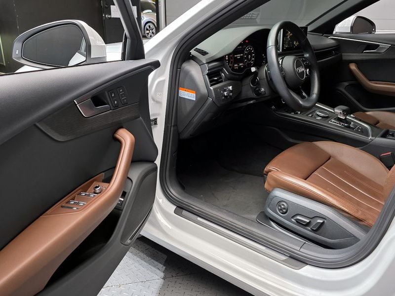 2019 Audi A4 40 TFSI Premium photo 11