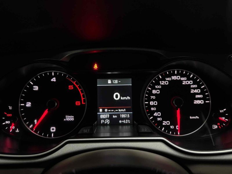 2016 Audi A4 30 TDI B8 photo 7