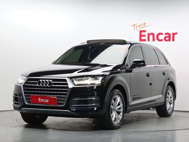 2019 Audi Q7 45 TFSI Quattro photo 1