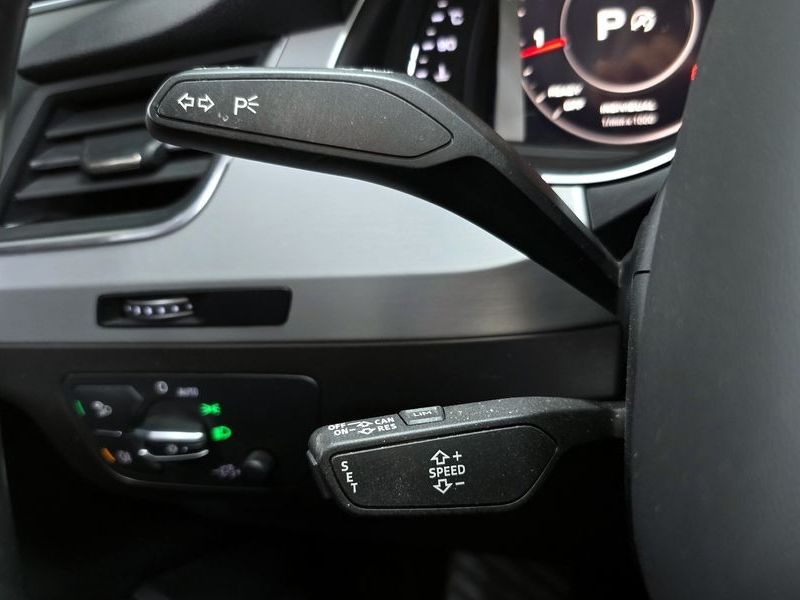 2019 Audi Q7 45 TFSI Quattro photo 18