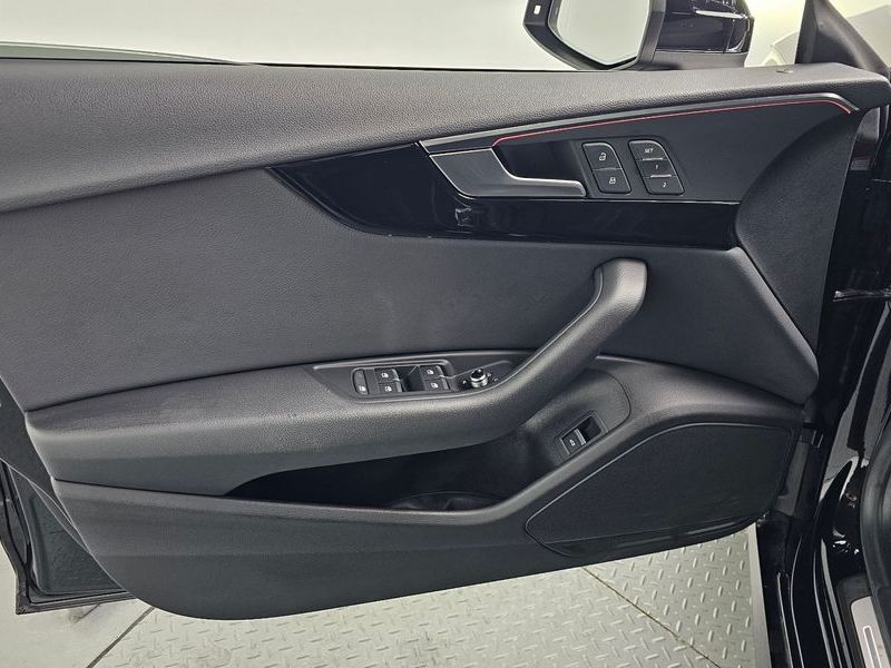 2019 Audi A5 45 TFSI Quattro Premium Sportback photo 24