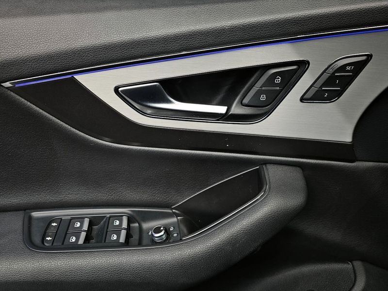 2019 Audi Q7 45 TFSI Quattro photo 12