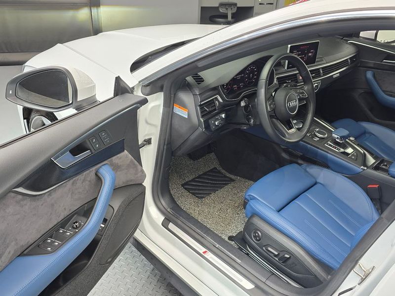 2019 Audi A5 45 TFSI Quattro Premium Sportback photo 10
