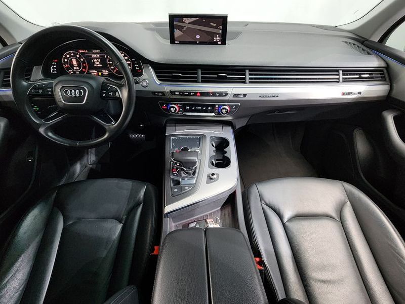 2019 Audi Q7 45 TFSI Quattro photo 7