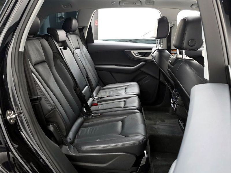 2019 Audi Q7 45 TFSI Quattro photo 11
