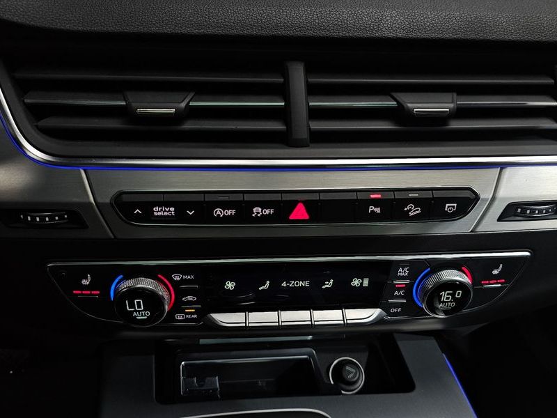 2019 Audi Q7 45 TFSI Quattro photo 13