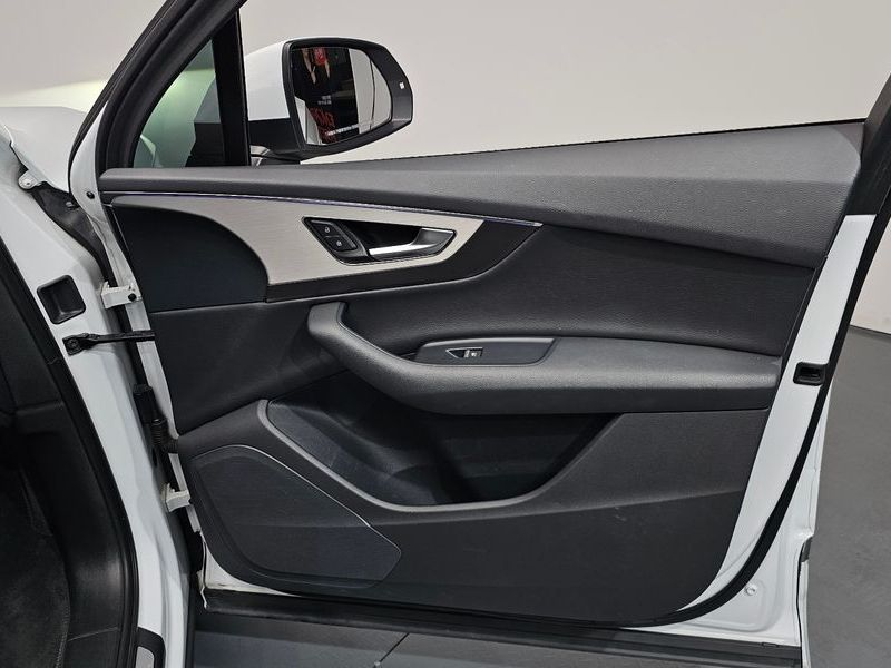 2019 Audi Q7 45 TFSI Quattro photo 24