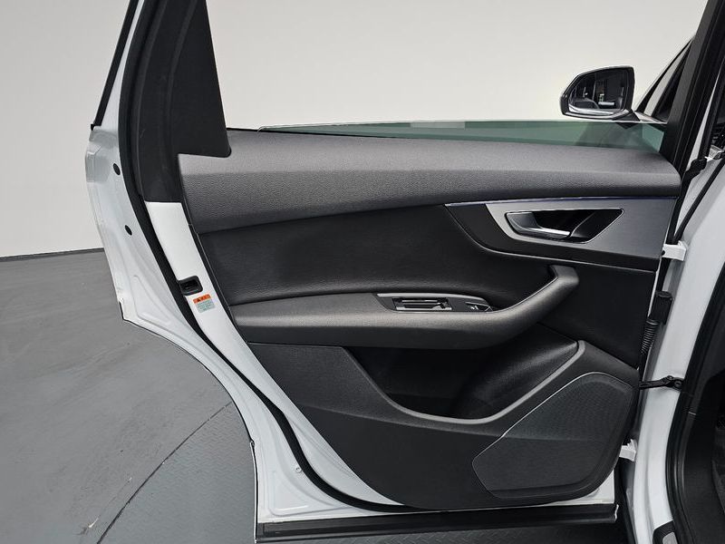 2019 Audi Q7 45 TFSI Quattro photo 25