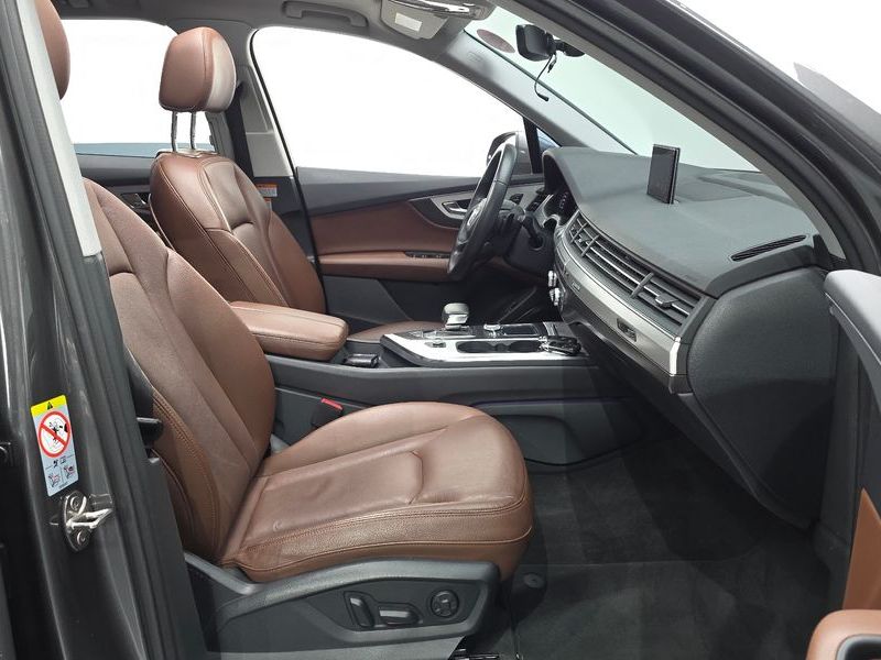 2019 Audi Q7 45 TFSI Quattro photo 10