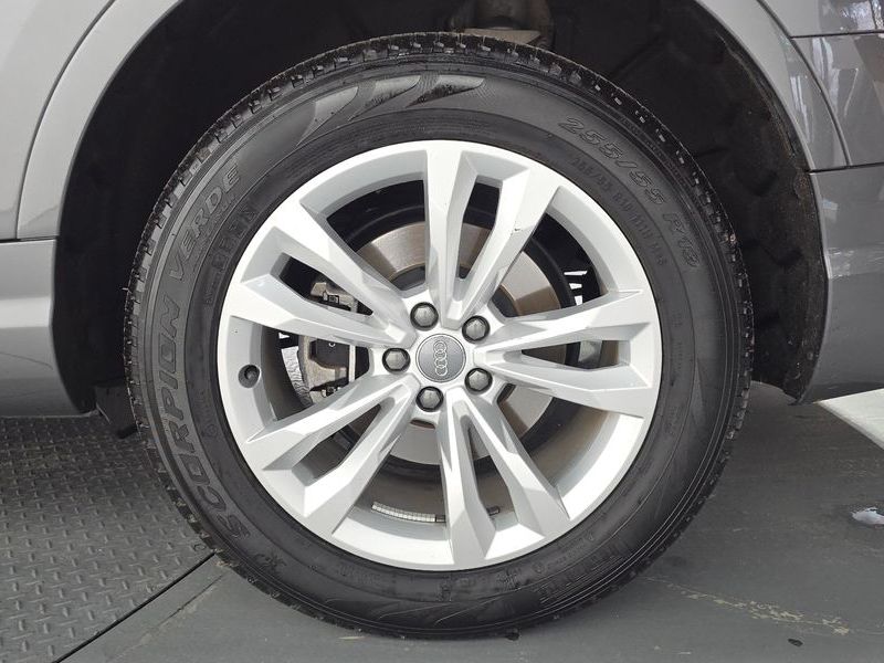 2019 Audi Q7 45 TFSI Quattro photo 21
