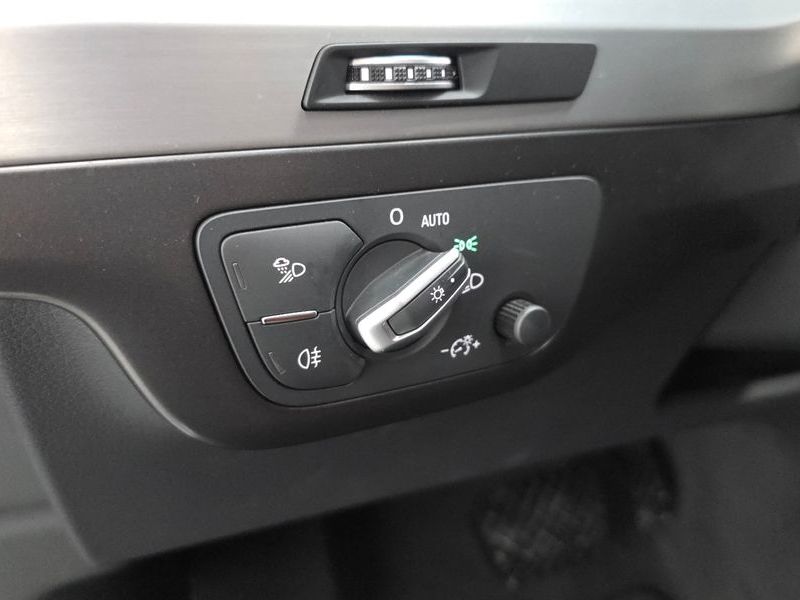 2019 Audi Q7 45 TFSI Quattro photo 29