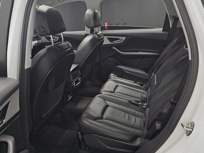 2019 Audi Q7 45 TFSI Quattro photo 12