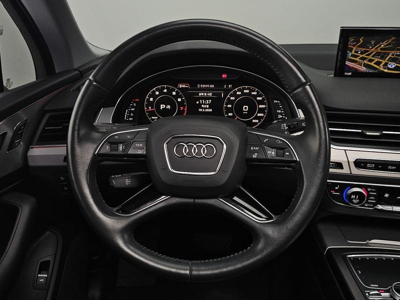 2019 Audi Q7 45 TFSI Quattro photo 13