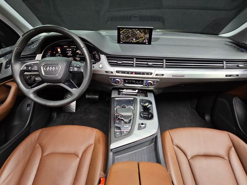 2019 Audi Q7 45 TFSI Quattro photo 7