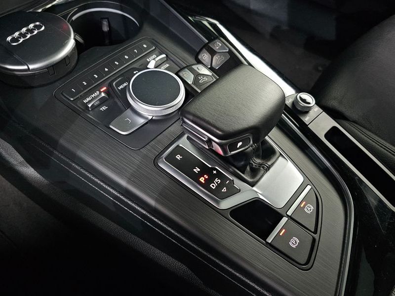 2019 Audi A5 45 TFSI Quattro Premium Sportback photo 9