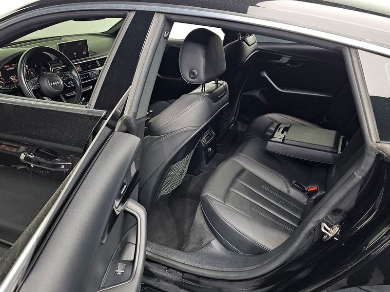 2019 Audi A5 45 TFSI Quattro Premium Sportback photo 11