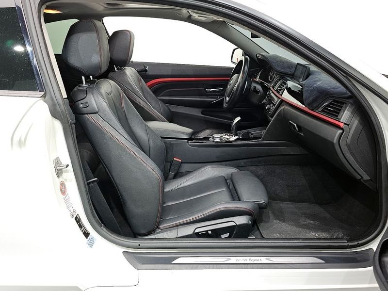 2015 BMW 4 Series 420d xDrive Sport Coupe photo 11