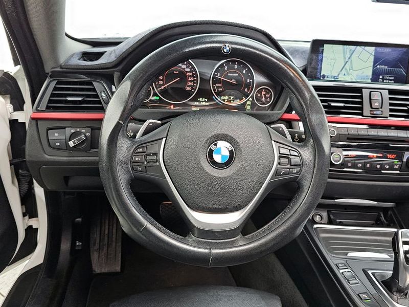 2015 BMW 4 Series 420d xDrive Sport Coupe photo 13