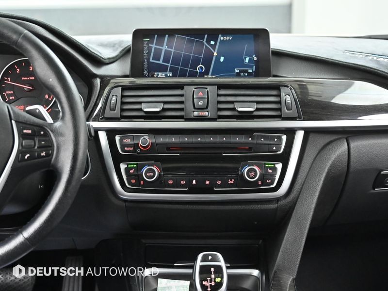 2015 BMW 4 Series 420d Luxury Coupe photo 14