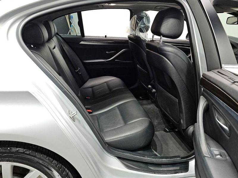 2015 BMW 5 Series 528i xDrive photo 12