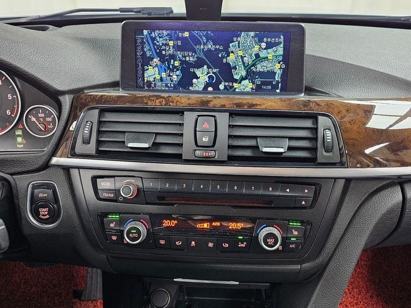 2015 BMW 3 Series 320d photo 17
