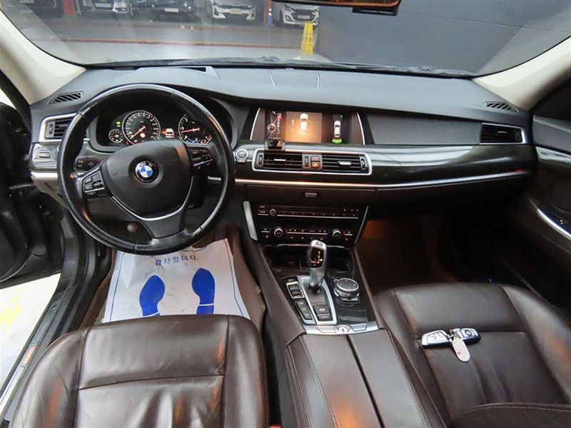 2015 BMW 5 Series GT 30d xDrive photo 7