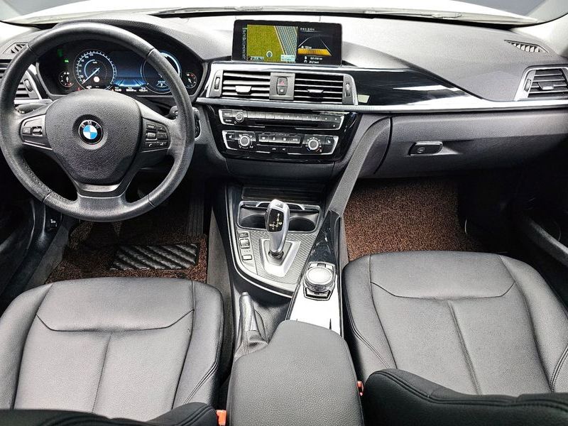 2016 BMW 3 Series 320d ED Edition photo 7