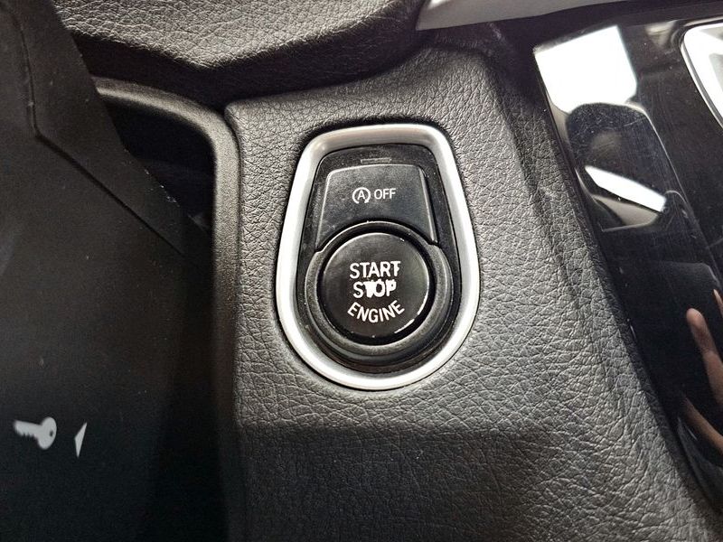 2016 BMW 3 Series 320d ED Edition photo 16