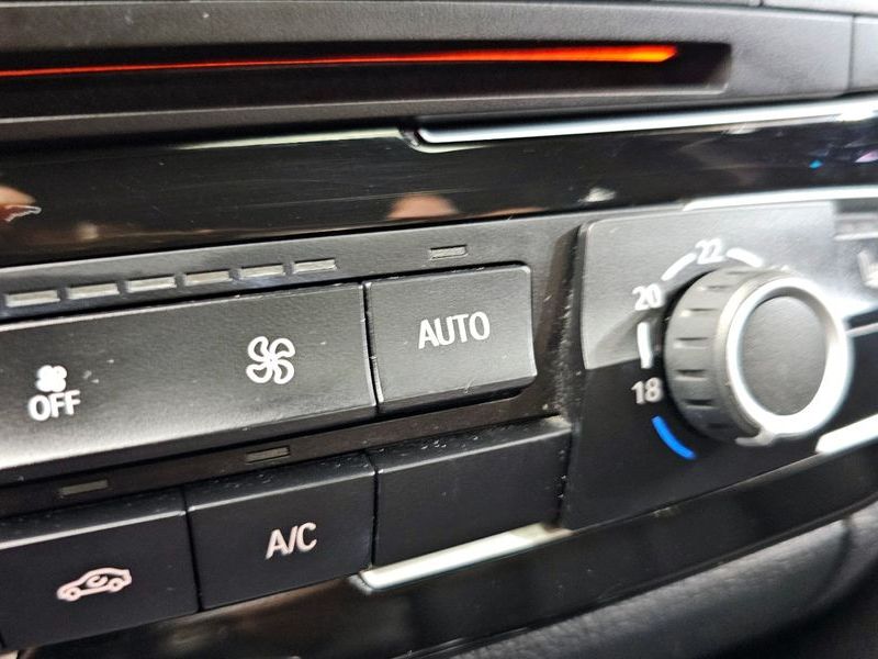 2016 BMW 3 Series 320d ED Edition photo 18