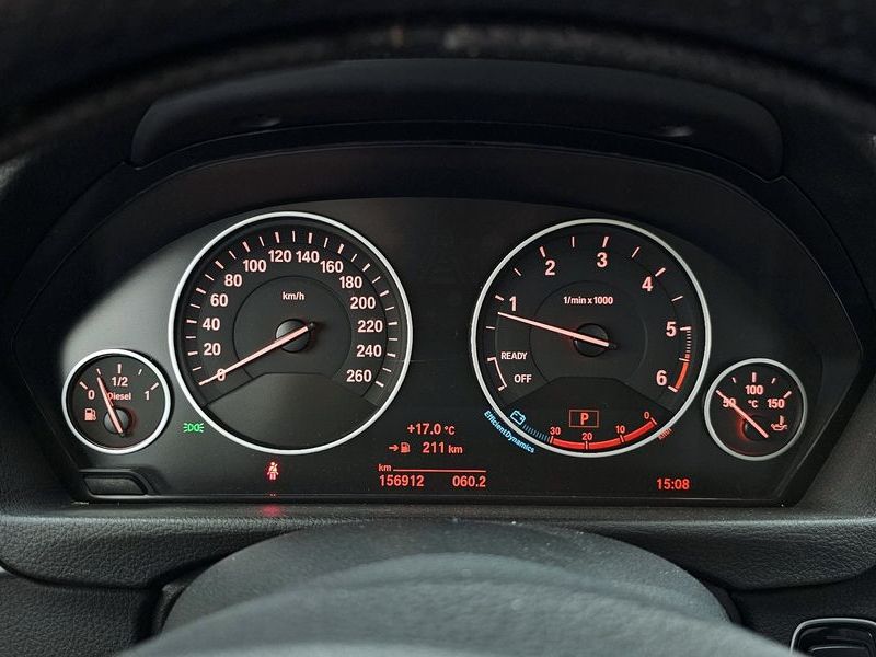 2015 BMW 3 Series 320d photo 8