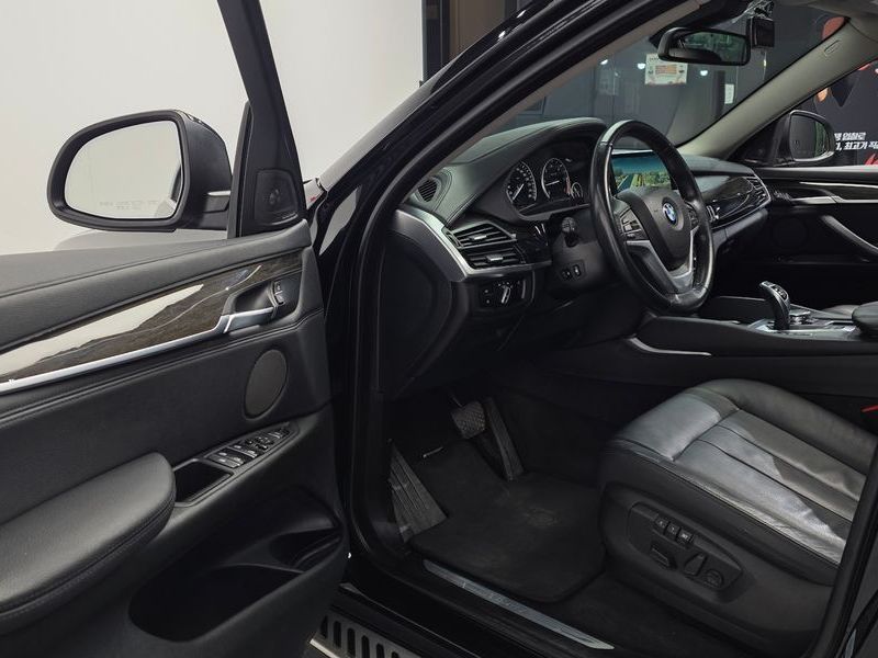 2015 BMW X6 xDrive 30d photo 10