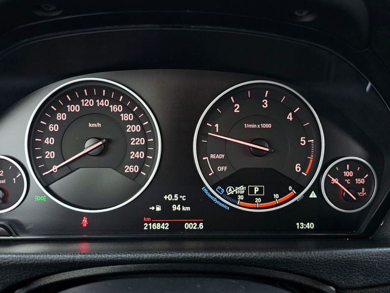 2016 BMW 3 Series GT 320d photo 8