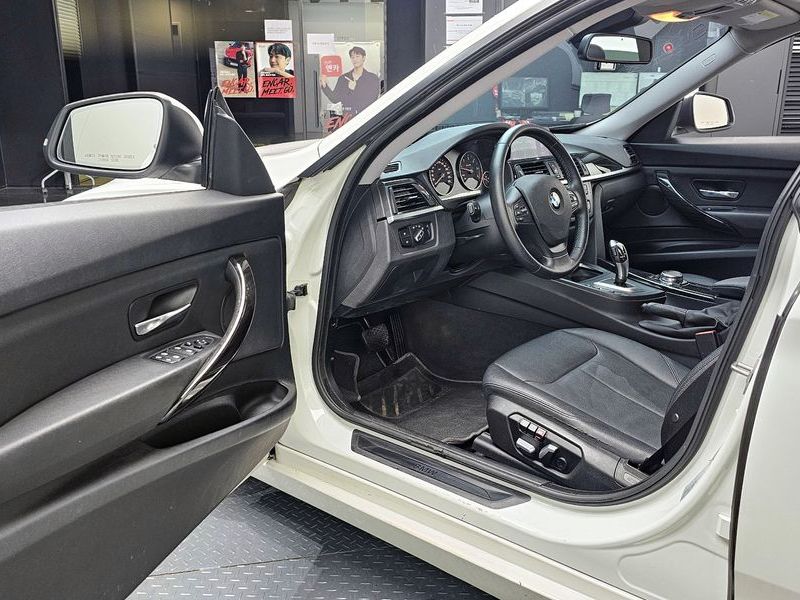 2016 BMW 3 Series GT 320d photo 11