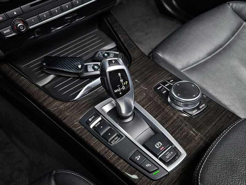 2017 BMW X4 xDrive20d SAC Edition photo 9